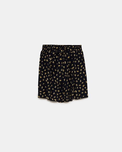 Zara%20shorts%20(%E2%82%AC25%2C99)