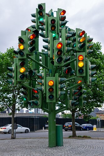 Traffic_Light_Tree,_Poplar