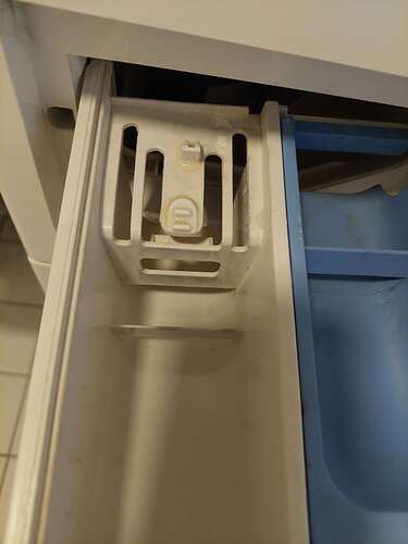 16243432489879180236105049016083