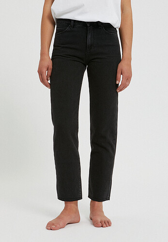 fjellaa-cropped-black-grey