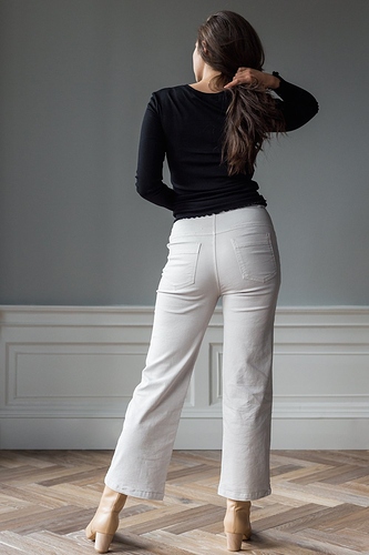 treen-by-signe-seyran-jeans-stone-3_26a7bef3-247f-43dc-a359-9241ac4e2144_2048x2048