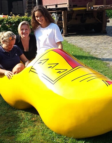 reuzenklomp-van-220cm-nog-1-op-voorraad