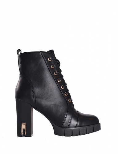 heels_0001_layer_5