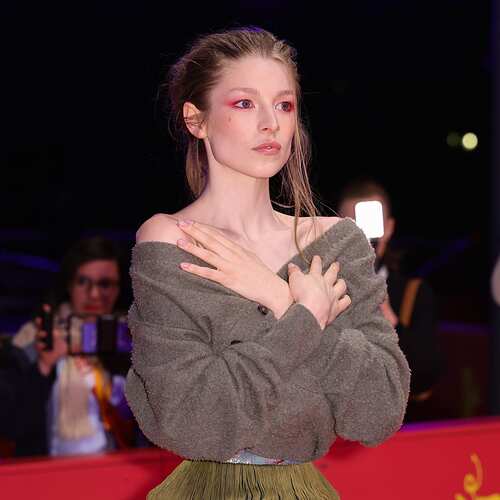hunter-schafer-margiela-couture-berlinale-2