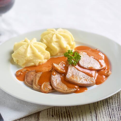 rundertong-in-madeirasaus-met-aardappelpuree-02814-1.jpg-W1400xH1400R1