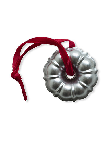 nordic-ware-bundt-christmas-ornament