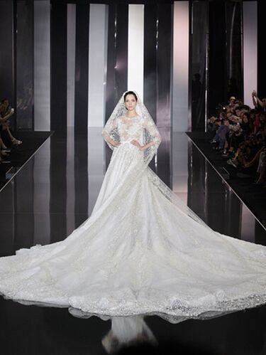 2048x2730-ouwjurken-ralph-russo-haute-couture-a-w-2014-4054943-1-eng-gb-ralph-russo-haute-couture-a-w-2014-jpg