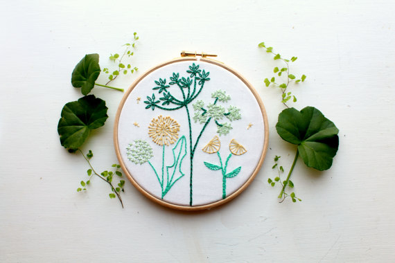 Spring Wild flower Embroidery Stitch sampler. Beginner embroidery kit. Home decor.DIY craft kit.Botanical art. Embroidery pattern.Tutorial