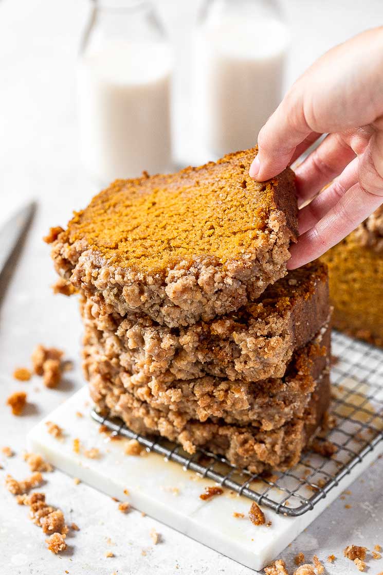 Pumpkin-Bread-Stack