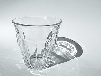 350px-Picardie_glass