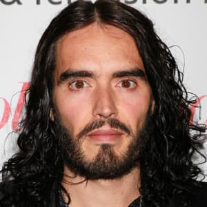 russell-brand-20793249-1-402