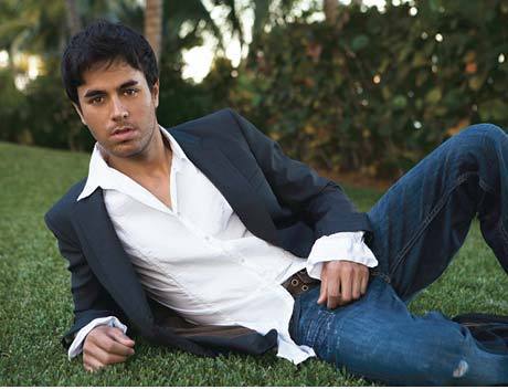 Omg-soo-sexy-LOVE-YOU-ENRIQUEEE-enrique-iglesias-15595664-460-352